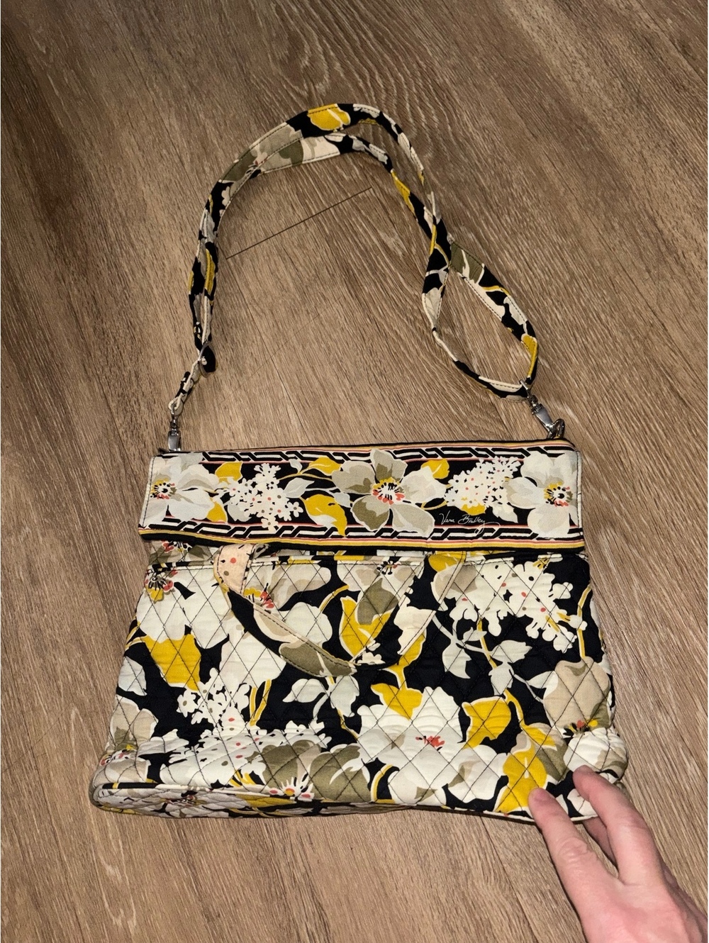Vera Bradley Convertible Crossbody Messenger Tote Bag Retired Dogwood Print D11